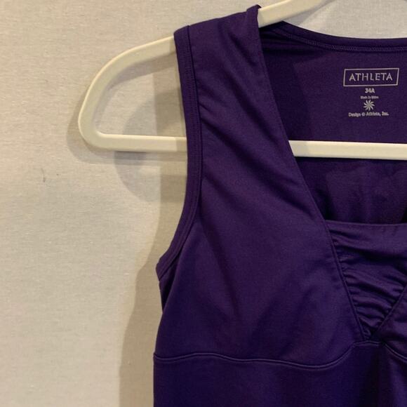 Athleta Womens purple tank with rouching and built-in bra small - Picture 3 of 9